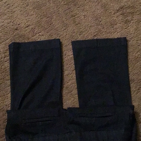 CROFT & BARROW Effortless Stretch dark denim jeans with soft flare hem, Size 10 - Picture 4 of 5